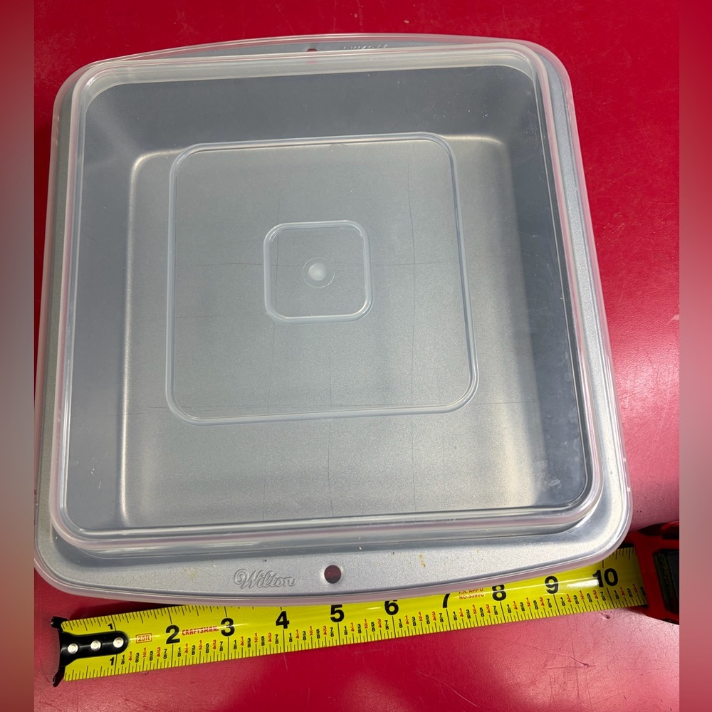 Wilton Silver Square Baking Pan
